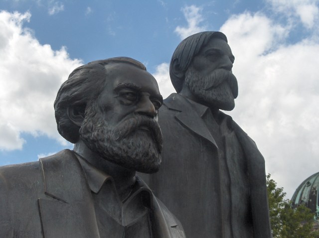 MARX ED ENGELS